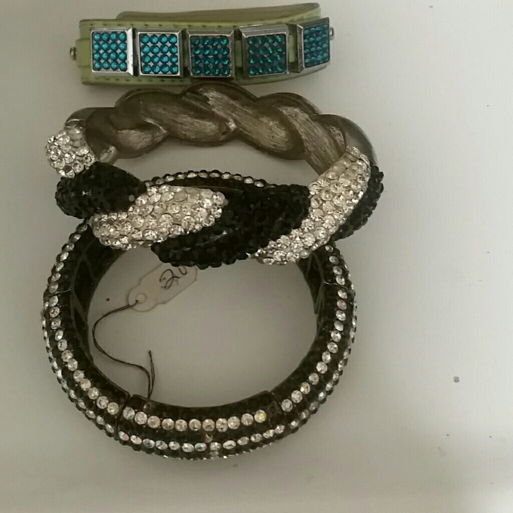 Costume jewelry crystal bracelets